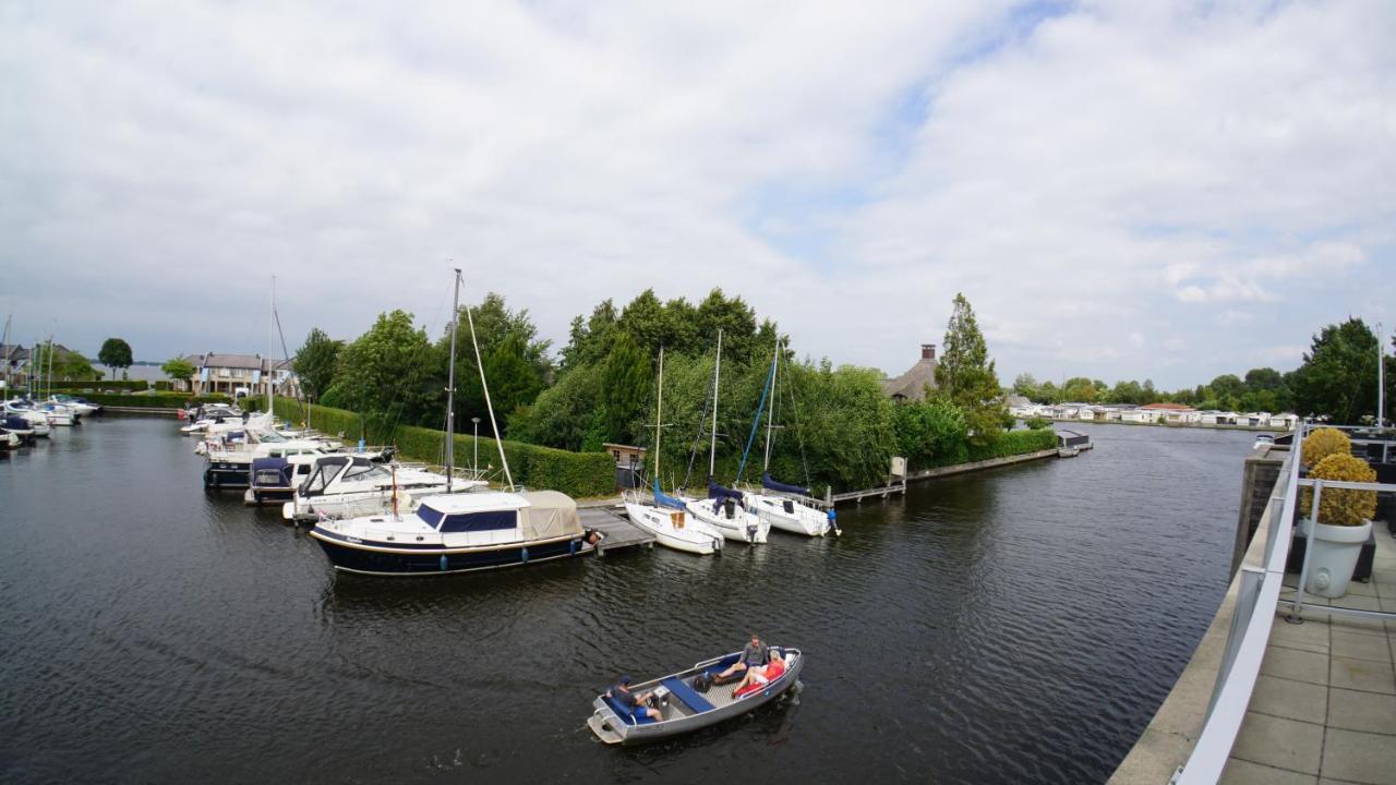 Schiphuis Giethoorn/Wanneperveen别墅 外观 照片